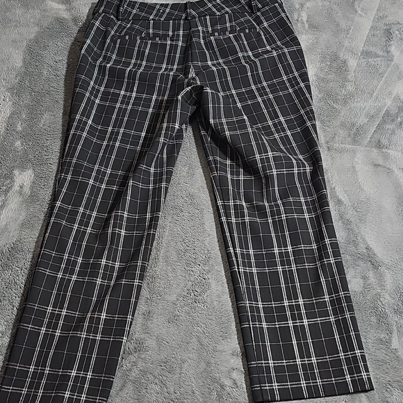 Ann Taylor Factory Petite Straight Leg Plaid Pants Black White Heavy Knit Size 8 - Picture 10 of 10